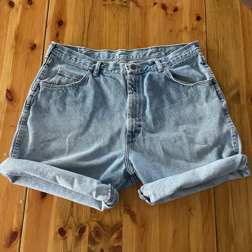 Vintage 90s Wrangler High Waist Mom Shorts